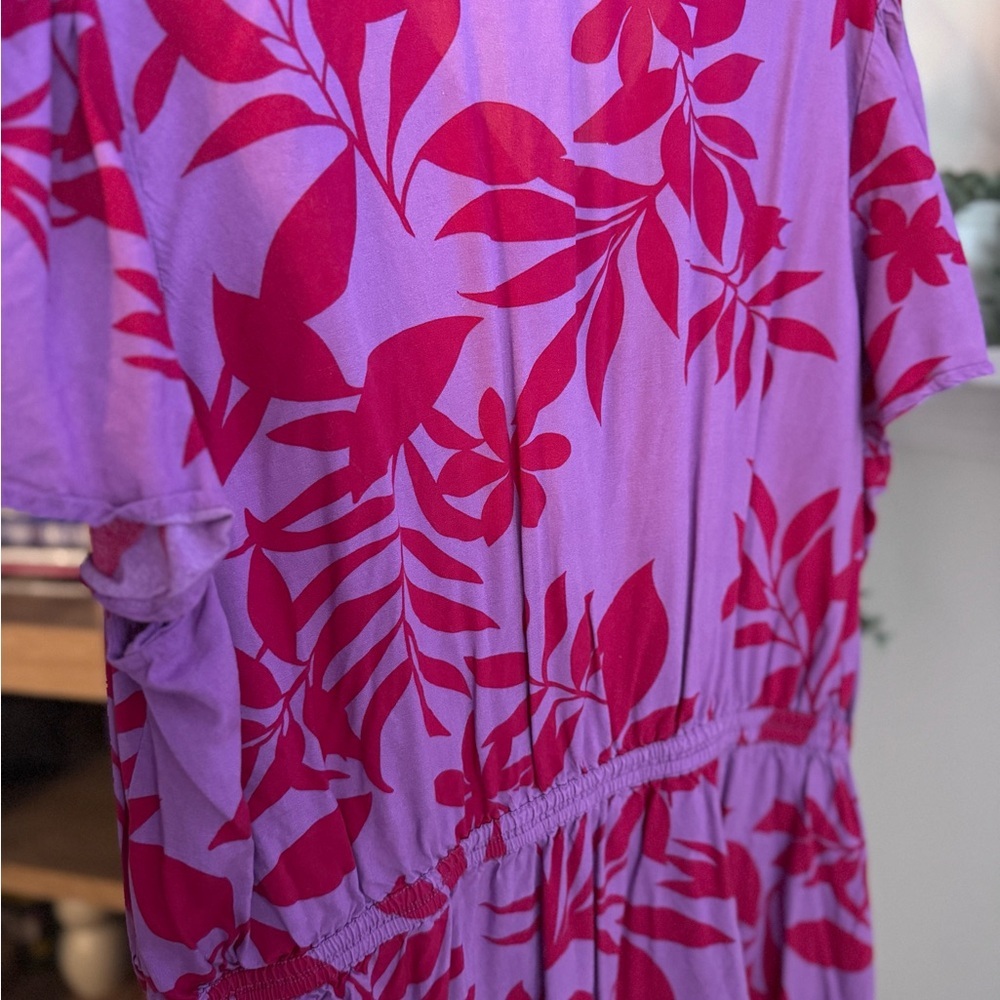 Old Navy Women’s XXL Purple and Pink Leaf Tropical V-Neck Elastic Waist Dress - Picture 7 of 8